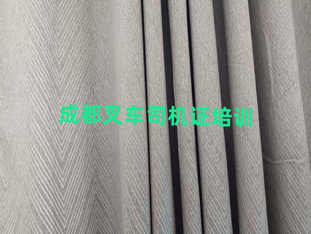 ɶѧ泵˾֤ȽϺõѧУȫһ